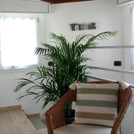 Franca Apartament Como